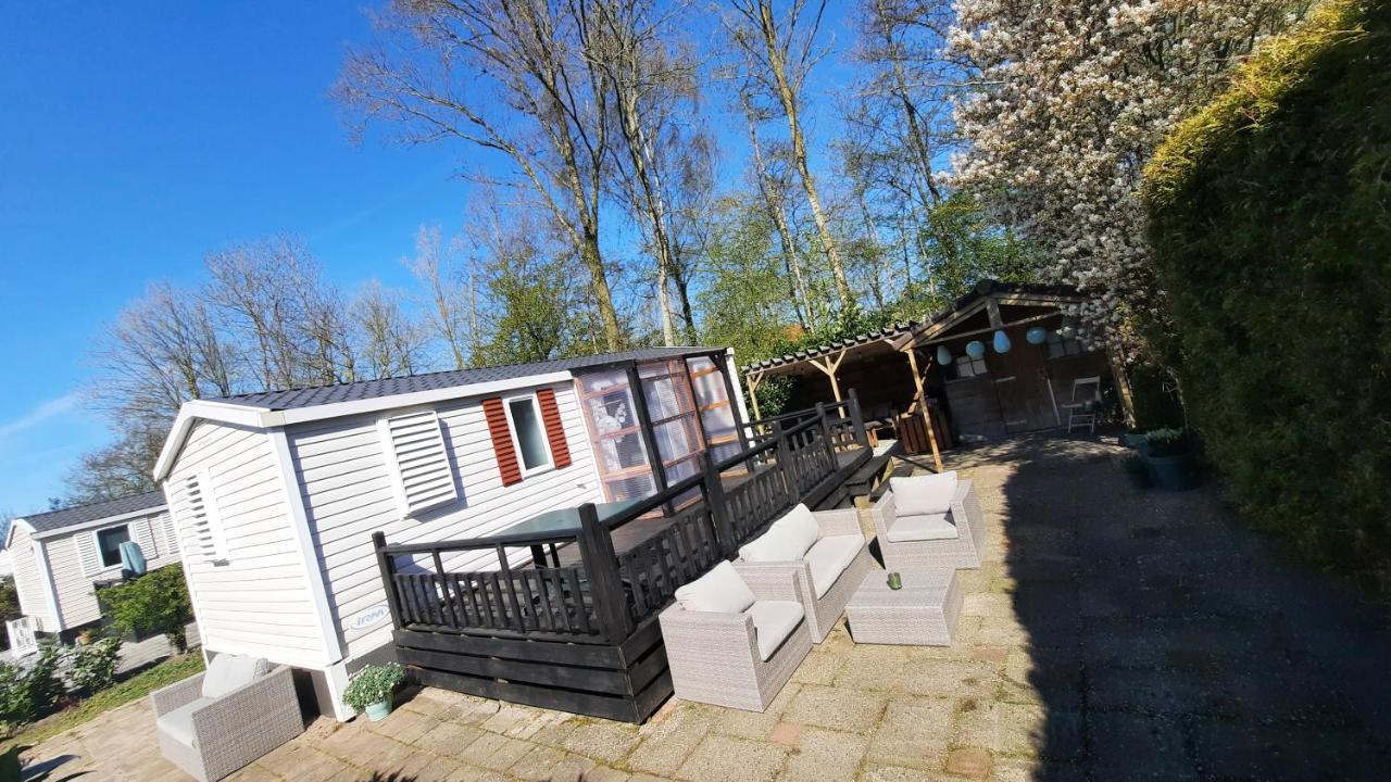 Villa Kajuit423 6Pers 5Sterren Vakantiepark Bergumermeer Aan Het Water In Friesland Met Zwembad Suameer Exterior foto
